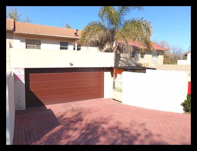 3 BEDROOM PROPERTY TO RENT IN HALFWAY GARDENS